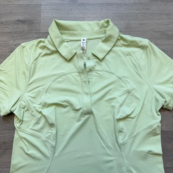Lululemon Women's Size 8 Quick Drying Short Sleeve Polo Shirt Performance Elle - Picture 2 of 10